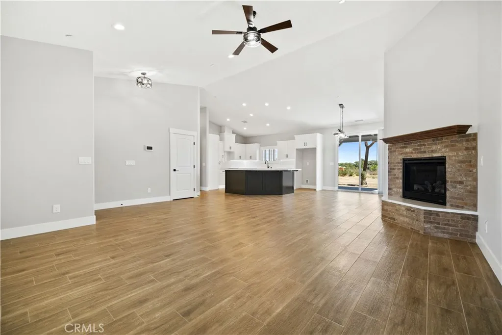 18399 Pacific, Hesperia, CA 92345 - Photo 2 of 28, Hesperia, CA