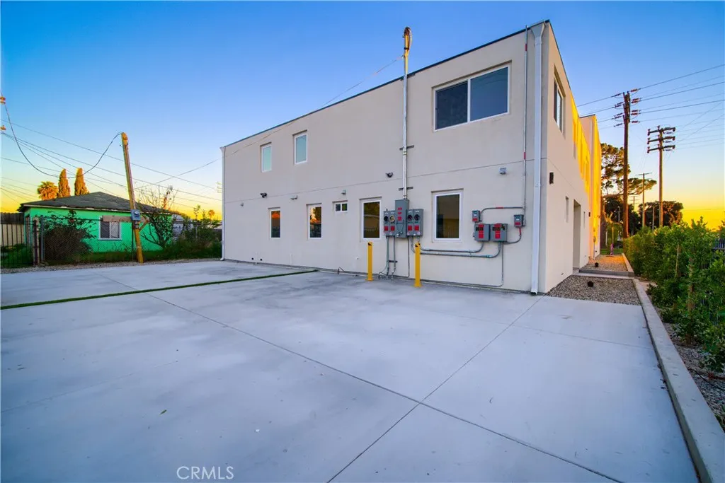 8414 S Mckinley Avenue Unit 1/2, Los Angeles, CA 90001 - Photo 3 of 17, Los Angeles, CA