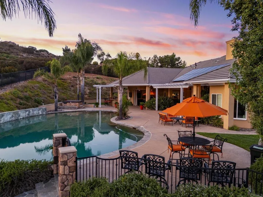 https://cdn.realtyfeed.com/cdn/127/306651207/9324b3321421d75409e983eee7cff8e6.webp
