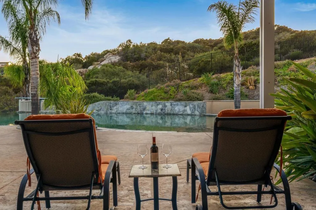 https://cdn.realtyfeed.com/cdn/127/306651207/bd1c131fafe1499806868499ad06c3e3.webp