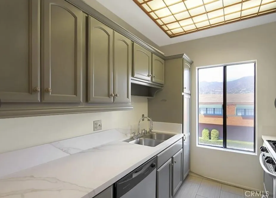 409 Burchett, Glendale, CA 91203 - Photo 4 of 9, Glendale, CA