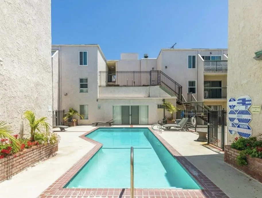 409 Burchett, Glendale, CA 91203 - Main photo, Glendale, CA