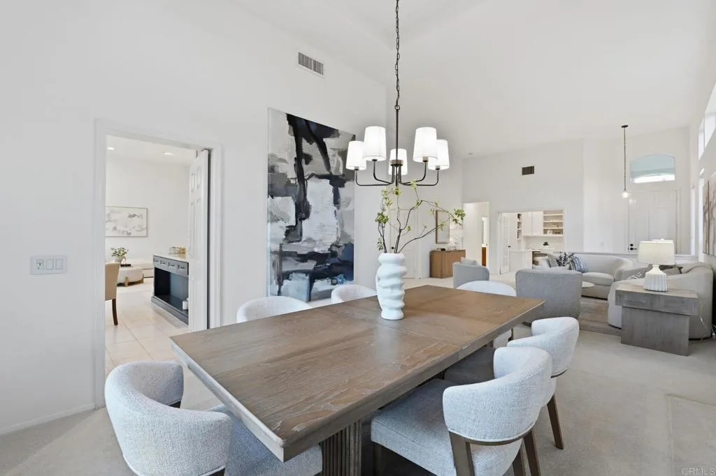 https://cdn.realtyfeed.com/cdn/127/306651264/20f2172339bcb387edcb5ee0b3a7a15f.webp