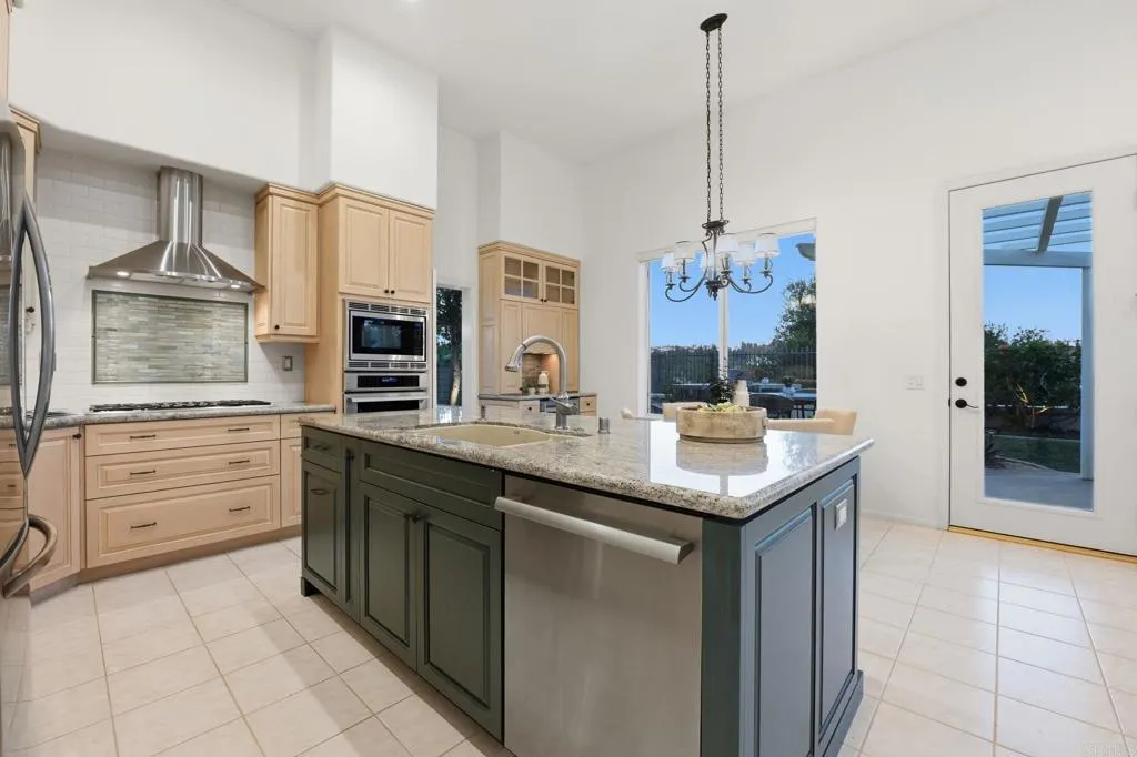 https://cdn.realtyfeed.com/cdn/127/306651264/266f067ff7fbf144b198f586648170ae.webp