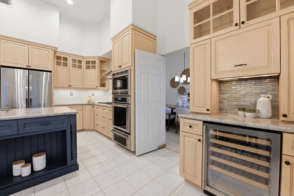 https://cdn.realtyfeed.com/cdn/127/306651264/398800f1c9228d3be5ee5f0484815cf5.webp