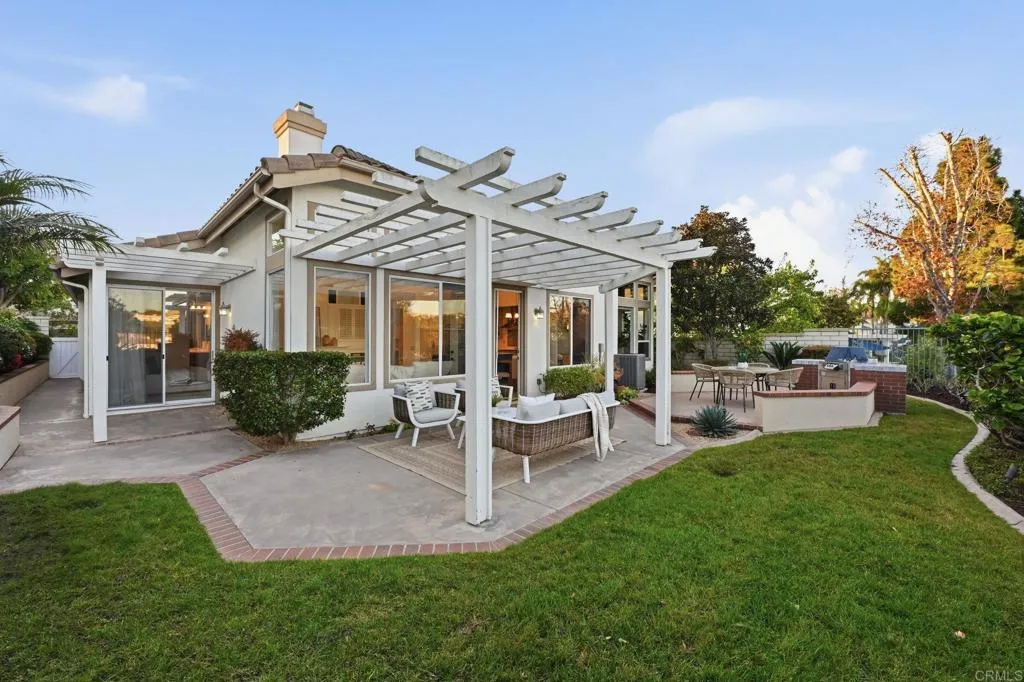 https://cdn.realtyfeed.com/cdn/127/306651264/9f64ab2162547e0a415513536ab1fc25.webp