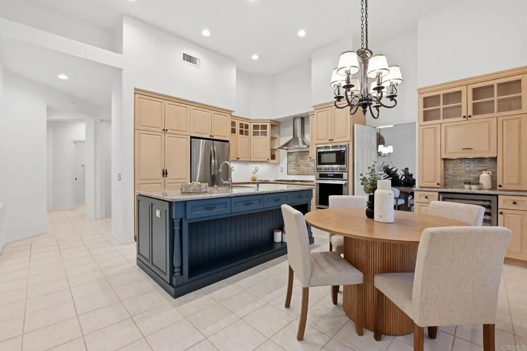 https://cdn.realtyfeed.com/cdn/127/306651264/a53821919c807838cb1a4d0846332af8.webp
