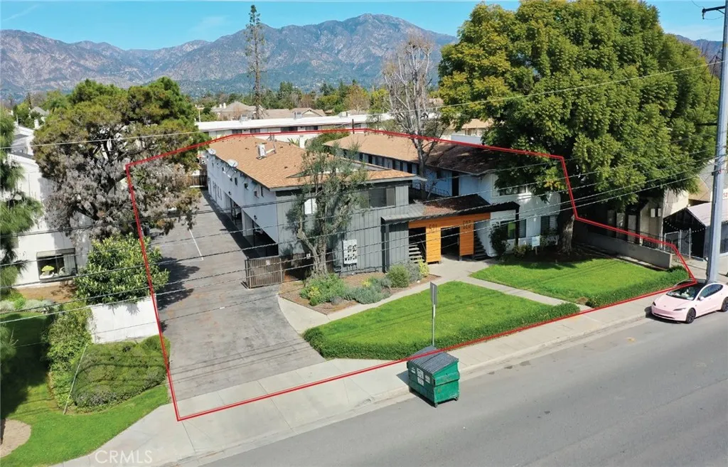 Listing image 4