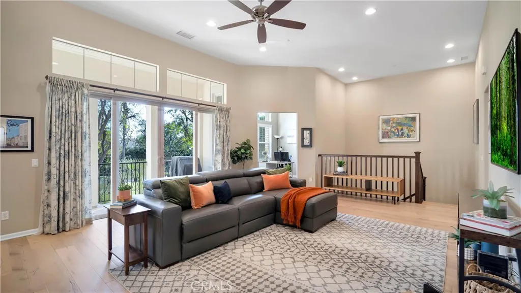 17 City Stroll, Irvine, CA 92620 - Photo 5 of 33, Irvine, CA