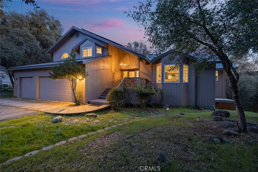 Oakhurst, CA 93644