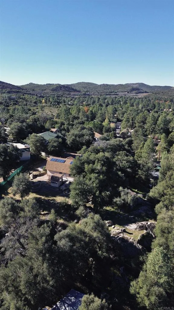 https://cdn.realtyfeed.com/cdn/127/306651360/45b77521c578b8926ec727faa8b989d0.webp