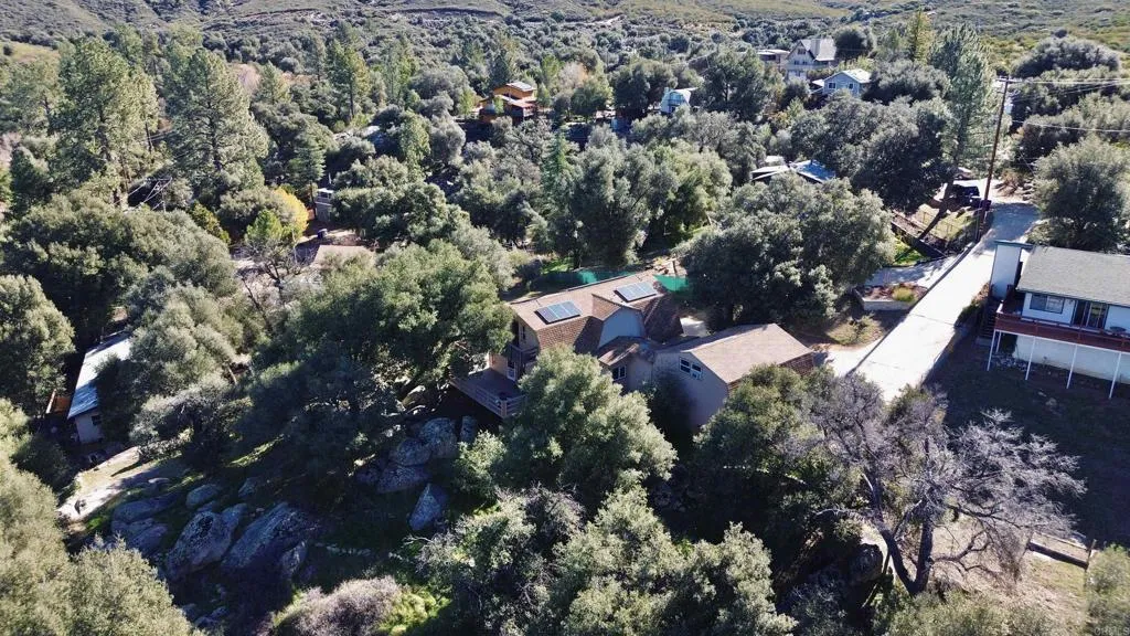 https://cdn.realtyfeed.com/cdn/127/306651360/682763903bcc0afda17e162d08eee5ba.webp