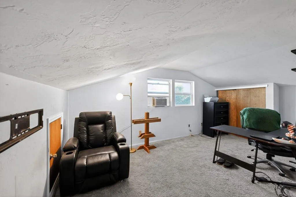 https://cdn.realtyfeed.com/cdn/127/306651360/d83112e94dc4fb7439ad869b0a929196.webp