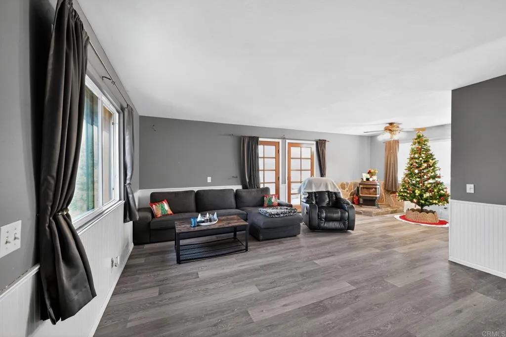 https://cdn.realtyfeed.com/cdn/127/306651360/f6dc349aca1702d54ed89efa14339170.webp