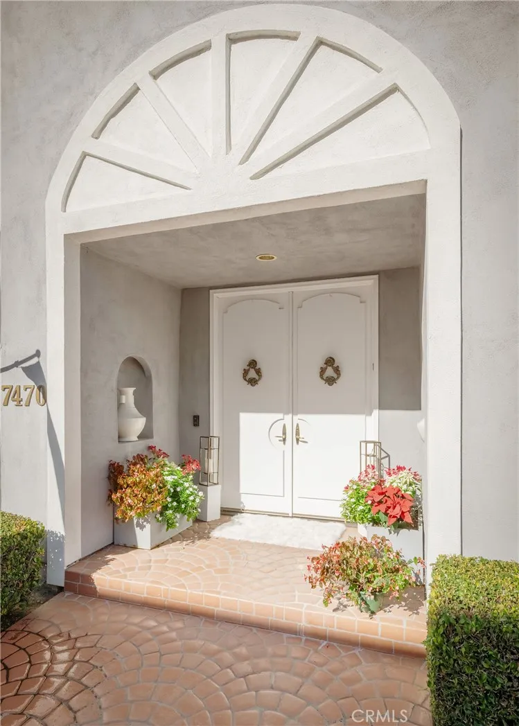 https://cdn.realtyfeed.com/cdn/127/306651386/35c4593c469c7a73106985562424b78f.webp