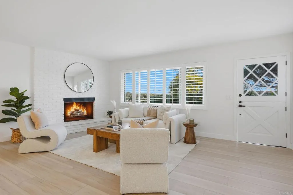 https://cdn.realtyfeed.com/cdn/127/306651389/4a66df8b8573fbd146521933541c7e36.webp
