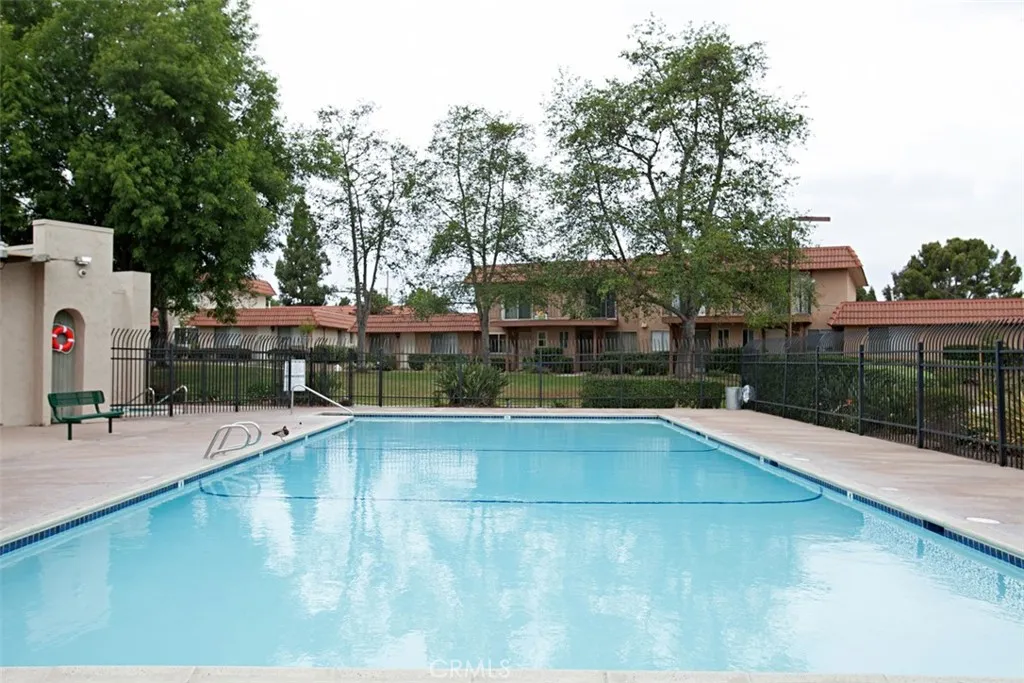 https://cdn.realtyfeed.com/cdn/127/306651391/0fa697de2fd72973b938e2536d7ef513.webp