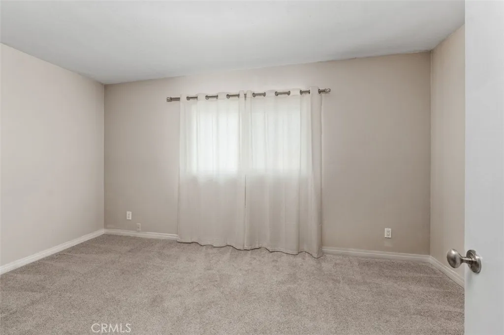 Photo #19: ND26040502 Listing: Photo #19