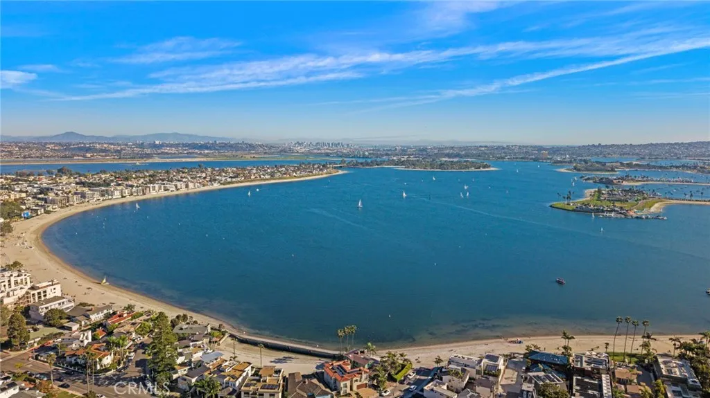 https://cdn.realtyfeed.com/cdn/127/306651449/6205110766bf5a339610c113d7a8a456.webp