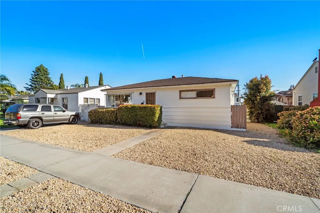 https://cdn.realtyfeed.com/cdn/127/306651449/fdfa7946cdab23e796a4928e36a01923.webp