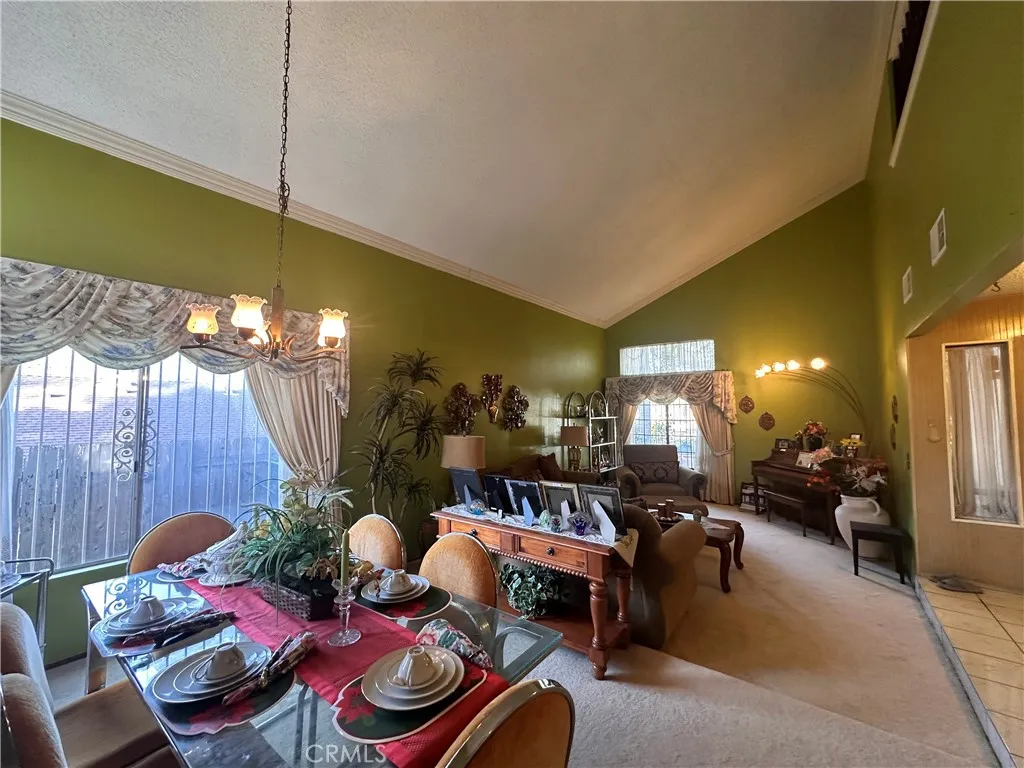 https://cdn.realtyfeed.com/cdn/127/306651498/905ed4441a147e79a6b0113c27307bd2.webp