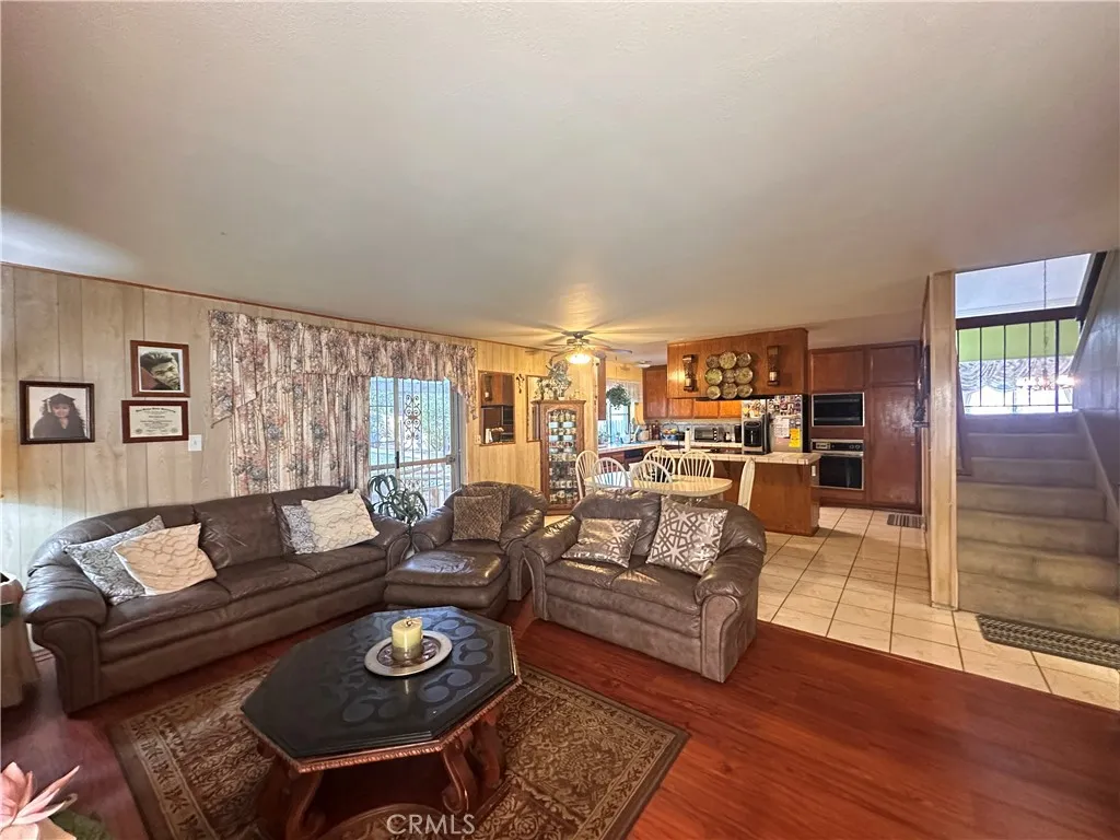 https://cdn.realtyfeed.com/cdn/127/306651498/a8a1420219e78f5f0e36225a9078fe28.webp