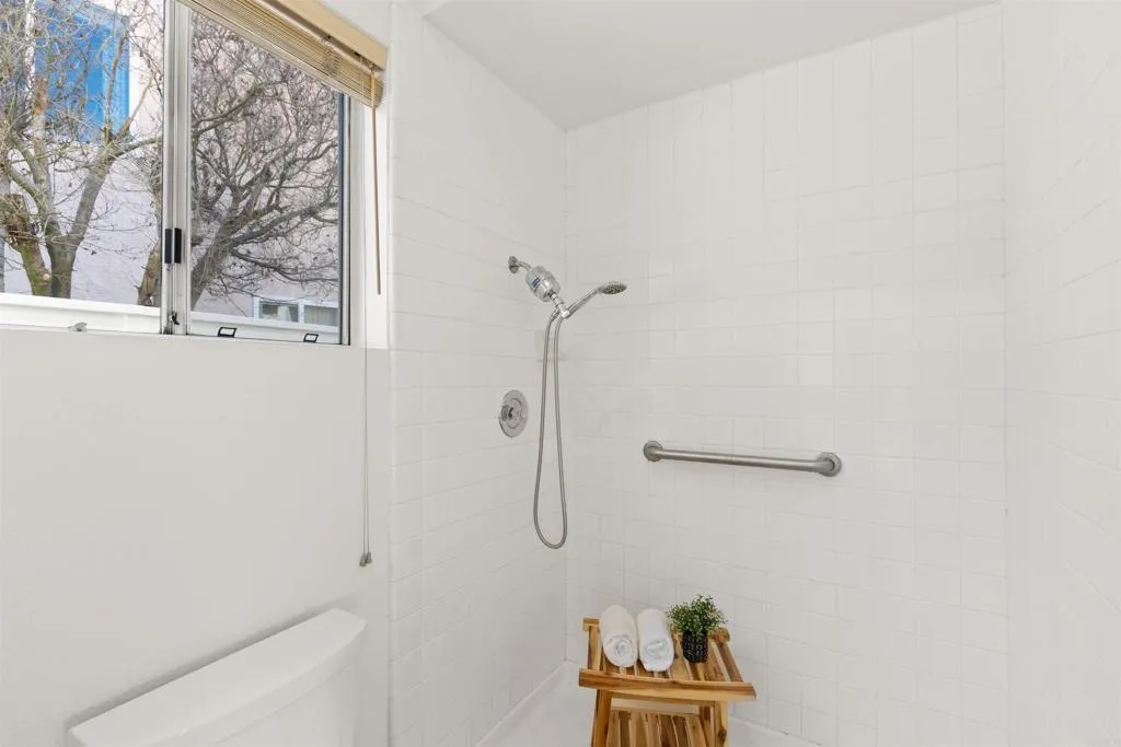 https://cdn.realtyfeed.com/cdn/127/306651508/8db65148d07fa0028c413607933f2212.webp