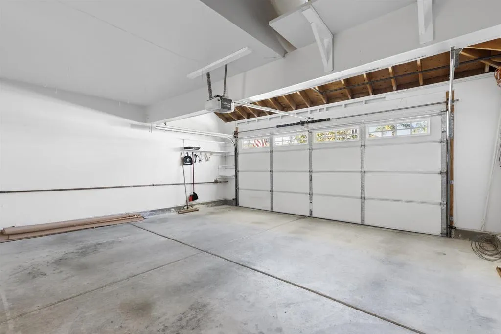 https://cdn.realtyfeed.com/cdn/127/306651508/ab075f0aa36369da688537ff4d963143.webp