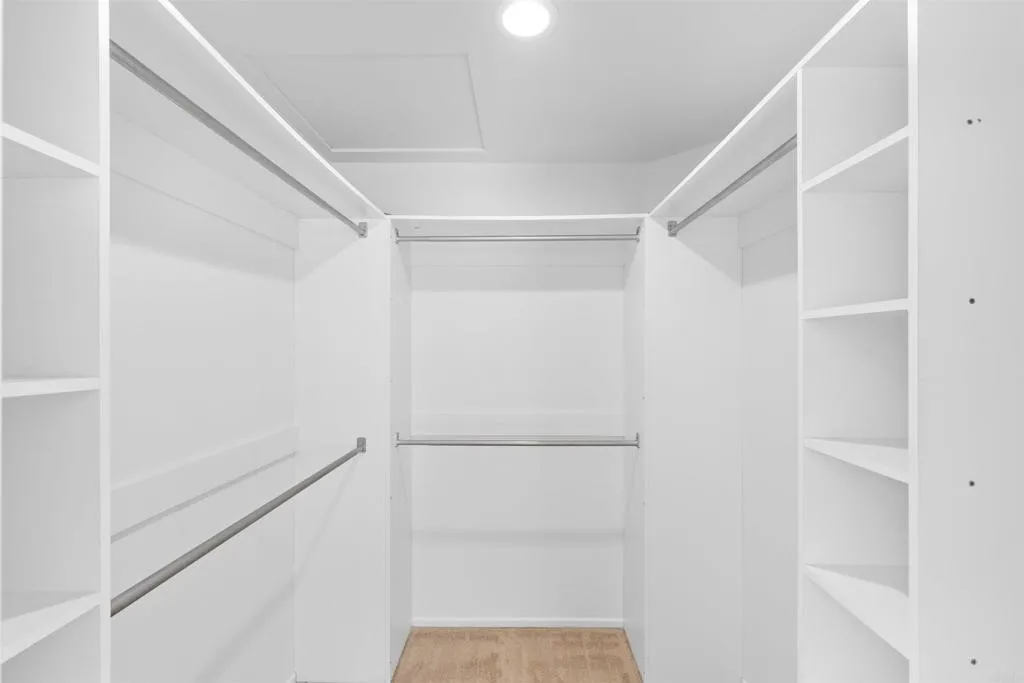 https://cdn.realtyfeed.com/cdn/127/306651508/c6fa0d758e69e9e918d06c07430138bf.webp
