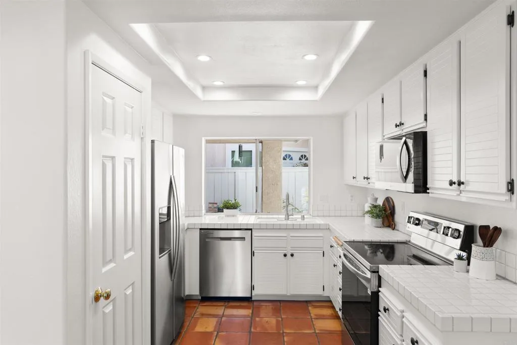 https://cdn.realtyfeed.com/cdn/127/306651508/f46e0526924220ee94b690df391efc14.webp