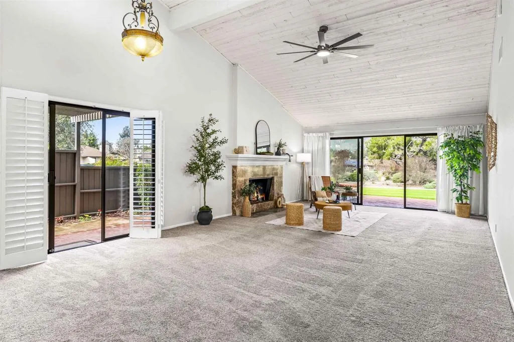 https://cdn.realtyfeed.com/cdn/127/306651510/12c73130552ee0cc532f9d3db3614687.webp