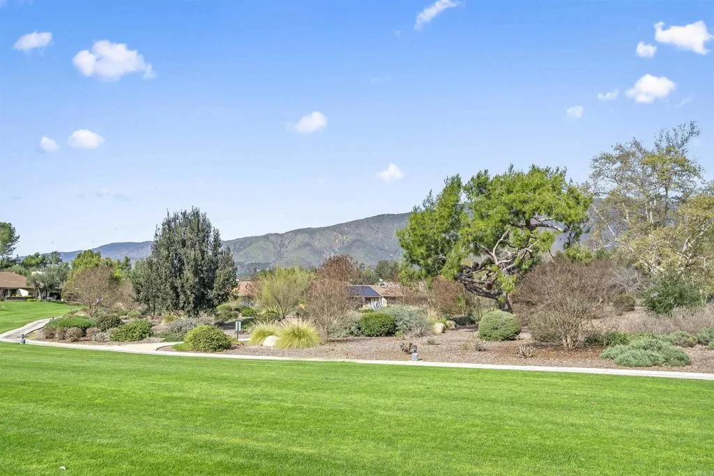 https://cdn.realtyfeed.com/cdn/127/306651510/205a4731576a79c6d907c8cee9f0c323.webp