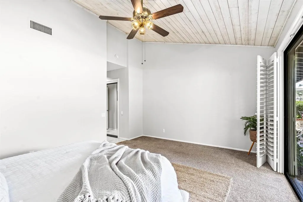 https://cdn.realtyfeed.com/cdn/127/306651510/64490a0e940665552ea6687c0e4975a2.webp