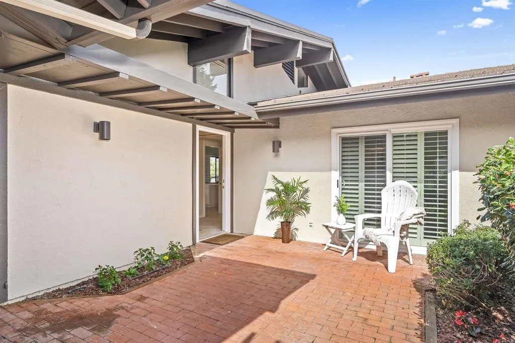 https://cdn.realtyfeed.com/cdn/127/306651510/88fa32ca759e6e7ff1cb2585c01f9c38.webp