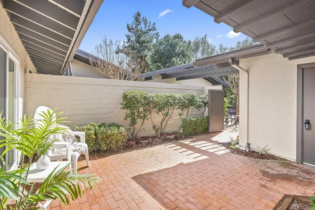 https://cdn.realtyfeed.com/cdn/127/306651510/c6644a10edf9c66ae08dbb352ad76c38.webp