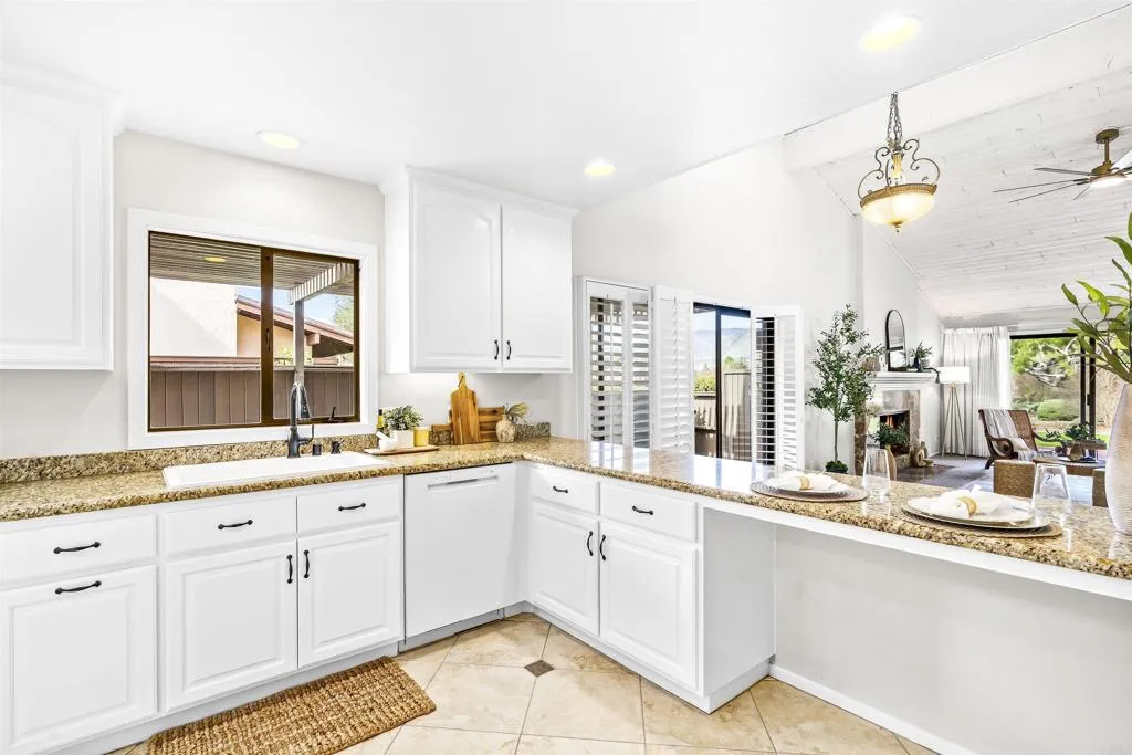 https://cdn.realtyfeed.com/cdn/127/306651510/dec248074665f5b482456580db41f348.webp