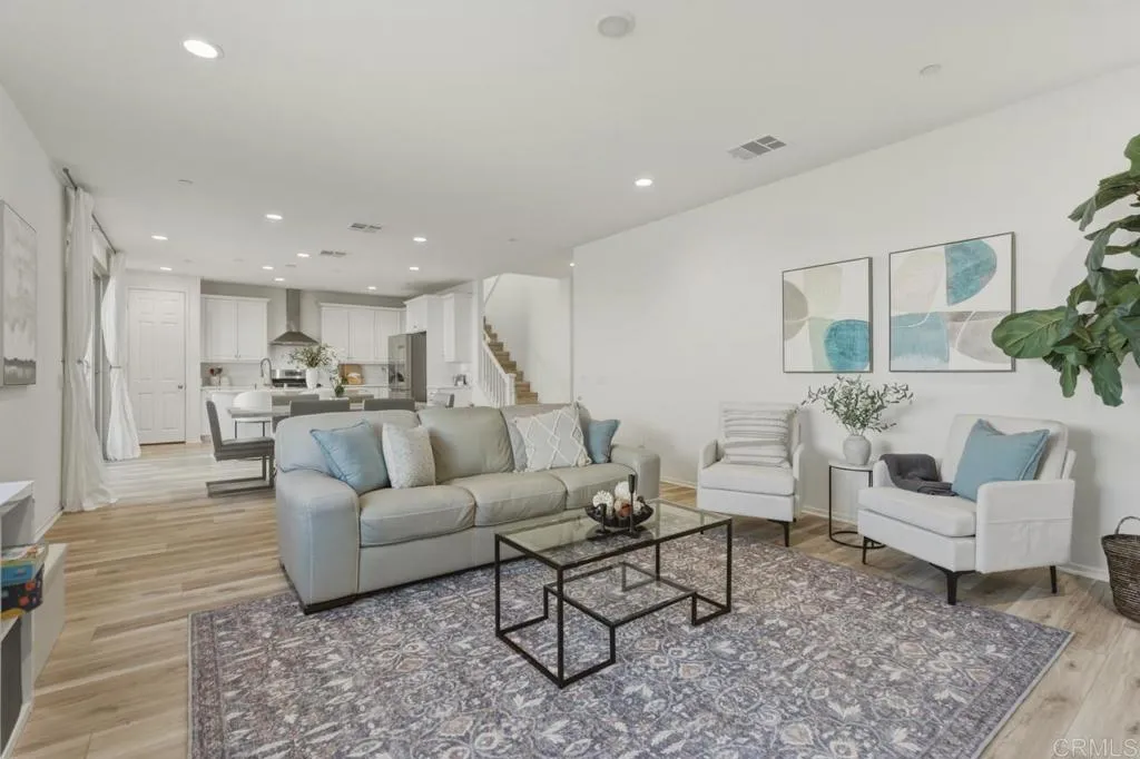 https://cdn.realtyfeed.com/cdn/127/306651549/3c3f59f7e0ed90e8288e460773a66814.webp