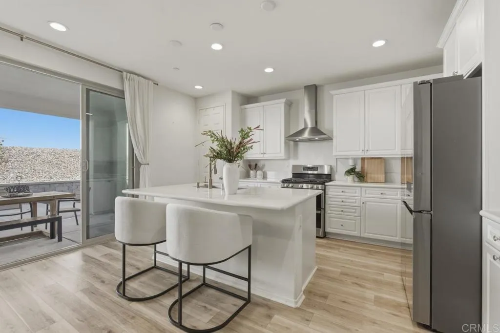 https://cdn.realtyfeed.com/cdn/127/306651549/91dc58761807a6a3936771aaabafe03b.webp
