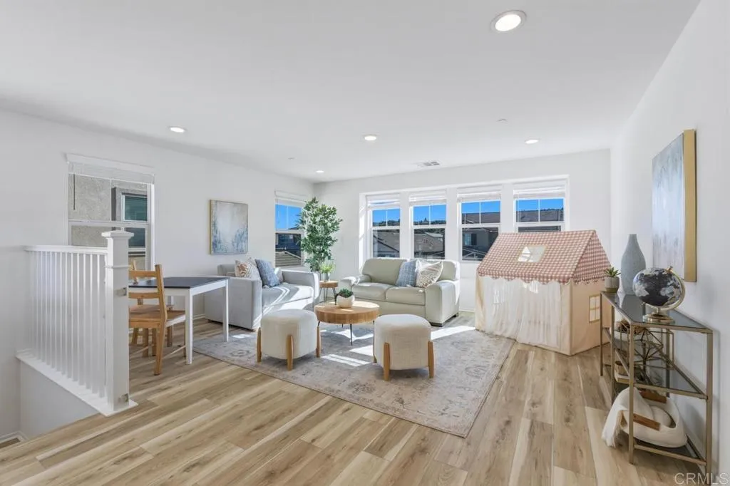 https://cdn.realtyfeed.com/cdn/127/306651549/a55cd7e88219e5f659882cf86e840112.webp