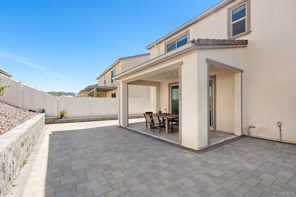 https://cdn.realtyfeed.com/cdn/127/306651549/aec3356b07a4337a7a322b68901c6415.webp