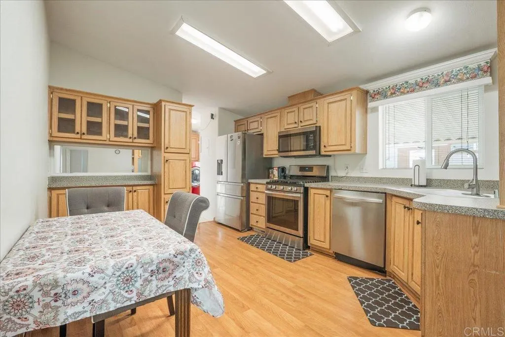 https://cdn.realtyfeed.com/cdn/127/306651593/22054e397c467e9cfb183d3e626f5ee1.webp