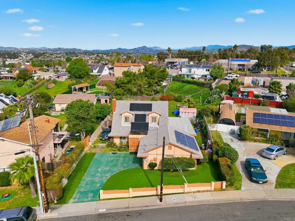 https://cdn.realtyfeed.com/cdn/127/306651599/f56b580d3d27b453fdf3c3495cc759f5.webp