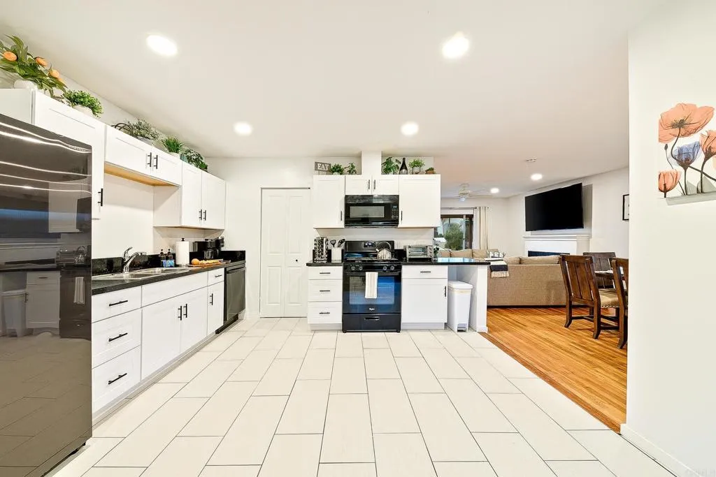 965 Rosecrans Street, San Diego, CA, 92106