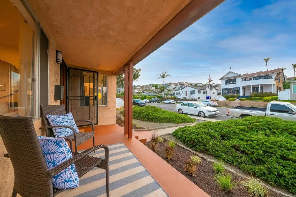 965 Rosecrans Street, San Diego, CA, 92106