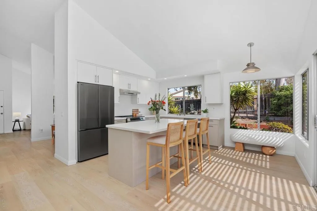 1990 Avenida La Posta, Encinitas, CA, 92024