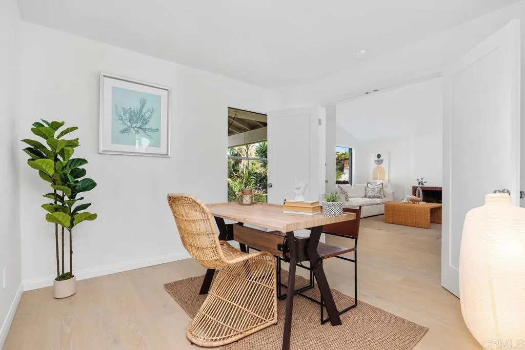 https://cdn.realtyfeed.com/cdn/127/306651661/de56f5bd66c6050c50d25bb090a7ce69.webp