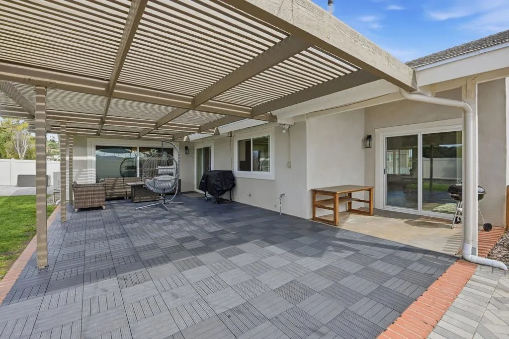 https://cdn.realtyfeed.com/cdn/127/306651665/038f3659aa51991e2c5c7b4befac8590.webp