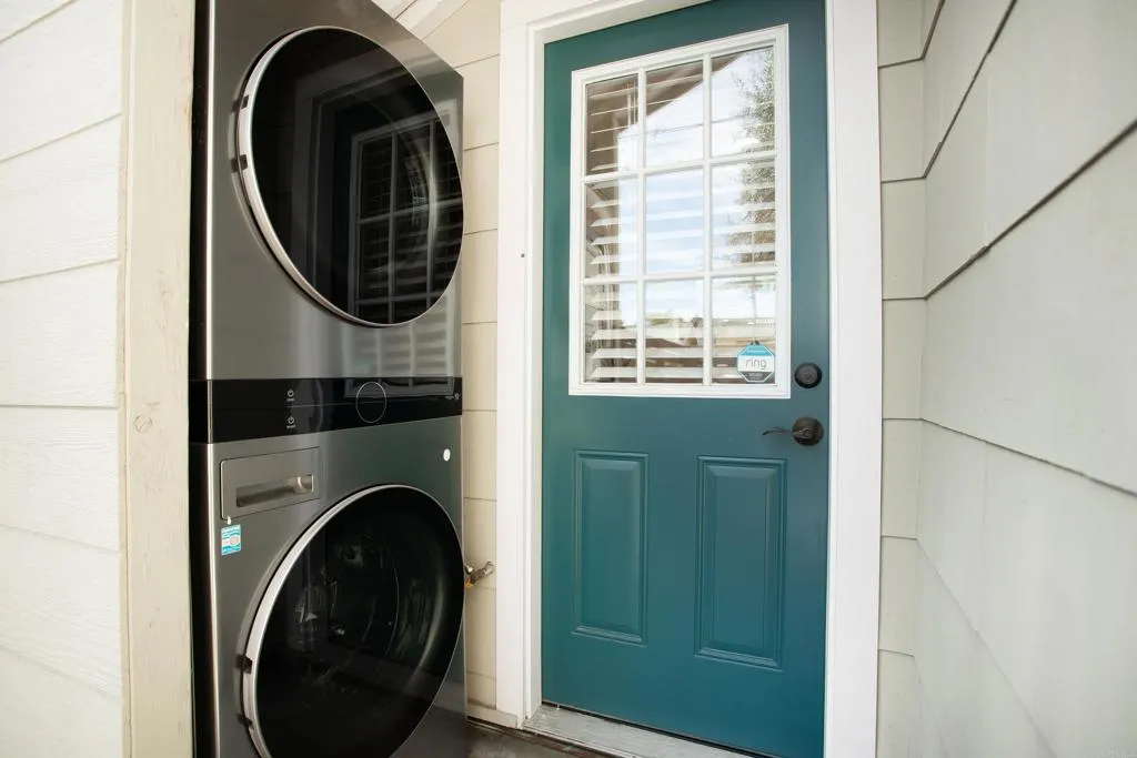 https://cdn.realtyfeed.com/cdn/127/306651711/04def93d2b4c5f3358f772976fa7d410.webp