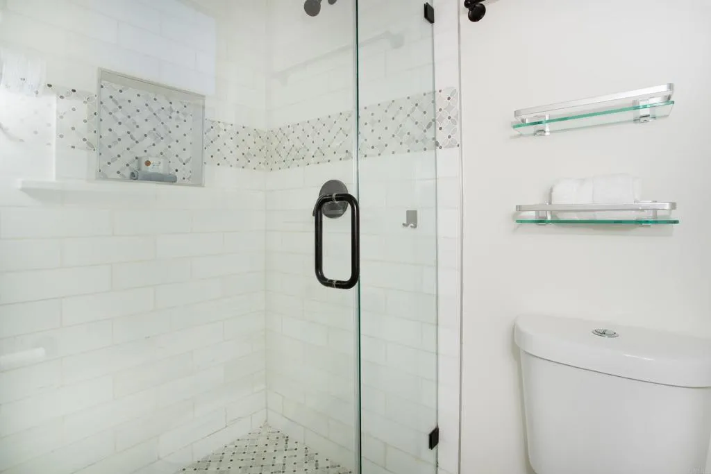 https://cdn.realtyfeed.com/cdn/127/306651711/5f2e0160b9aa413ec336b9edf2753ec4.webp