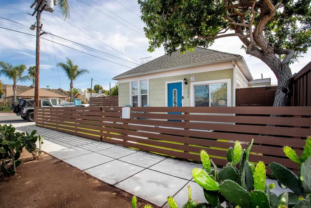 https://cdn.realtyfeed.com/cdn/127/306651711/8ed451955b40c8bee7ef610c79aa21af.webp